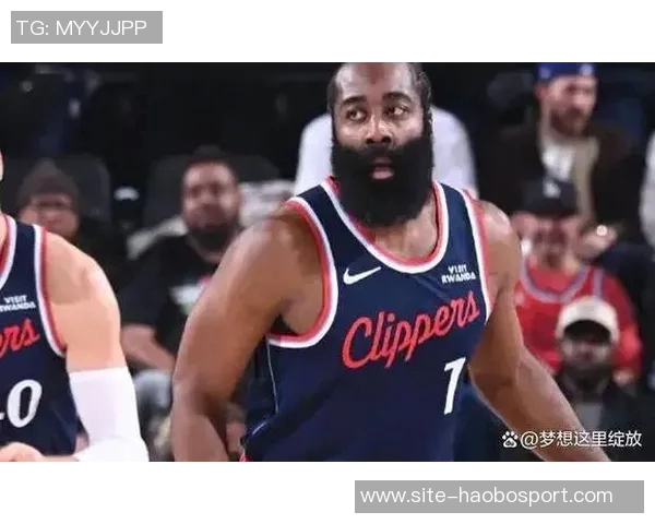 哈登上半场表现平平仅得7分罚球命中率低迷引发关注